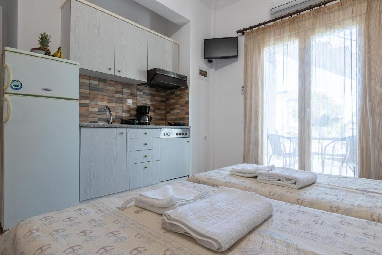 Villa Vardakas Пефкохори Экстерьер фото
